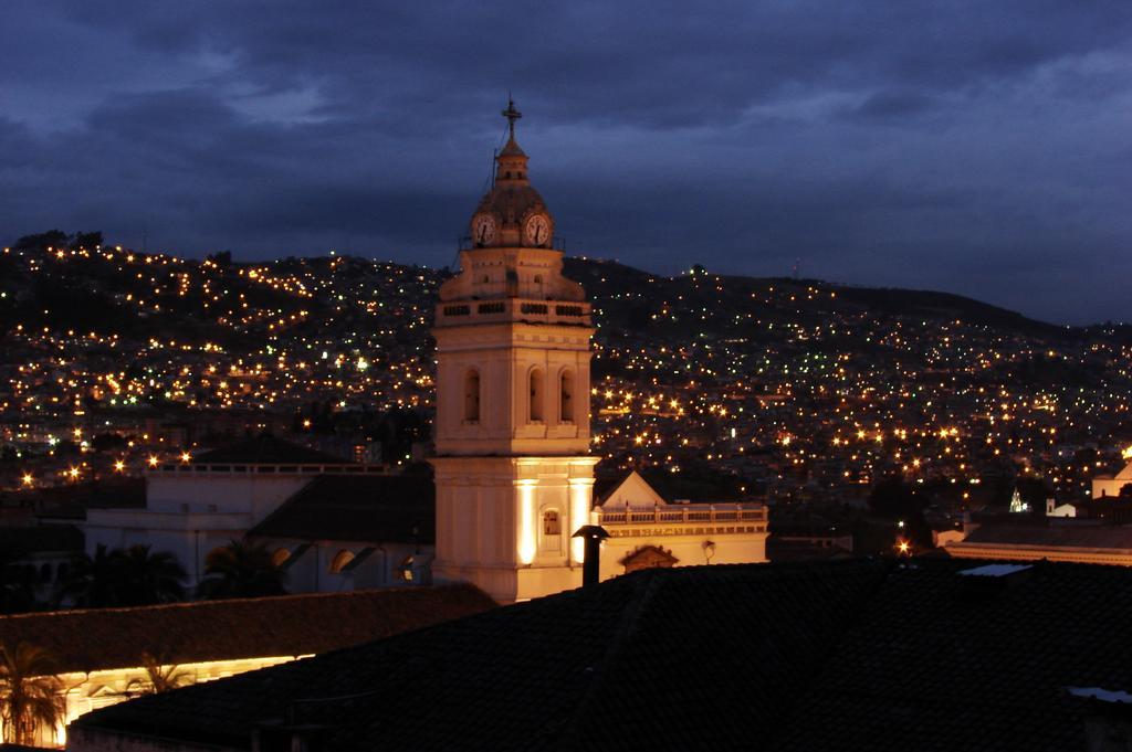 Hotel San Francisco De Кито Екстериор снимка